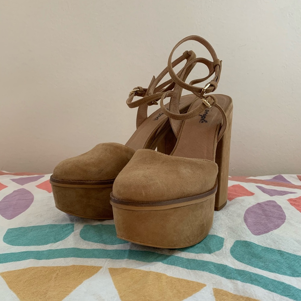 Free People Platform Sandals - Picture 4 of 7